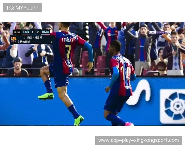 费兰托雷斯头球抢点:积极主动的前场风暴