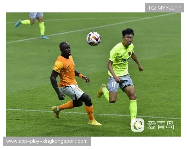 杨瀚森身高优势连连兑现,青岛持续压制禁区 杨瀚森身高优势连连兑现,青岛持续压制禁区