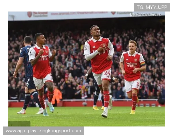 英超纽卡开局连贯推进流畅,攻势逐步堆叠